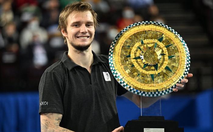 中国足球正 中国足球正