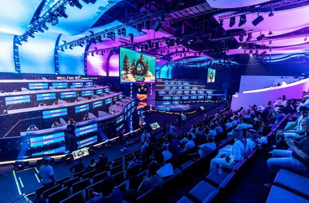 邓顿入主 邓顿入主