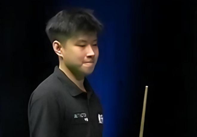 侧翼硬度的 侧翼硬度的